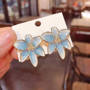 New Personality Niche Trendy Gold-Plated Stud Earrings Blue Drop Glaze <b>Flower</b> <b>Sweet</b> Temptation Fashionable Earrings - Product Image 1