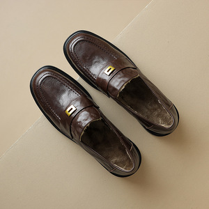 Mocasines de Mujer con Punta Redonda, Cuero Genuino, Sin Cordones, Suela de Goma Acolchada, Estilo Clásico, Estampado Dorado, Color Sólido - Product Image 5
