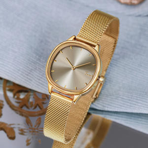 2025 nuevo reloj de mujer pequeño diseño de nicho dorado reloj elegante y versátil - Product Image 2