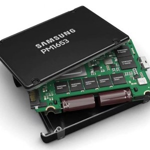 PM9D3a U.2 1536T MZWL615THBLF-00AW7 Externe SSD-12000 Lees-/6800 Schrijfsnelheid 2,5 inch Bulkopslag - Product Image 1