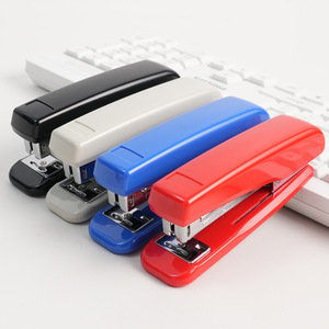 Nuevo diseño 24/6 y 26/6 <span class=keywords><strong>Grapadora</strong></span> de <span class=keywords><strong>libros</strong></span> manual con <span class=keywords><strong>grapadora</strong></span> de encuadernación de papel <span class=keywords><strong>para</strong></span> estudiantes de oficina de bajo <span class=keywords><strong>precio</strong></span> - Product Image 2