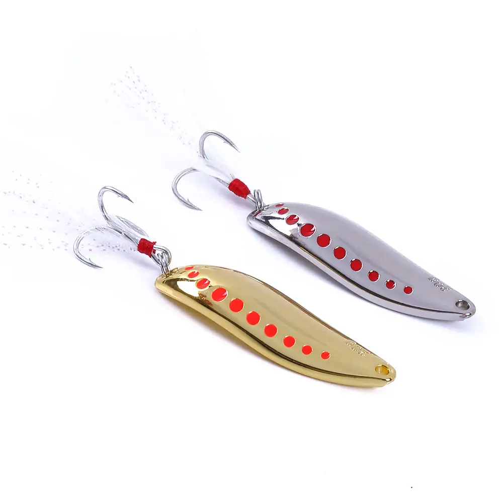 5.5 CENTIMETRI 16G di Alta qualità di pesca esche da pesca in metallo Spinner Esche Cucchiaio di Pesca con Esche Artificiali con slot di sangue gancio