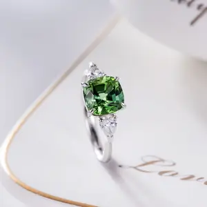 Jewelries For Women Wholesale New EMERALD Green Color Zircon Inlaid Ring Jewelry For Women Daily Wear