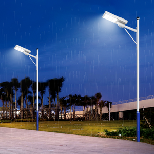 Farola LED Solar de Alta Luminosidad, IP65 Impermeable, 6000K Luz Diurna, Construcción de Aluminio, Control Remoto, 3 Años de Garantía, ML-5 AC - Product Image 6