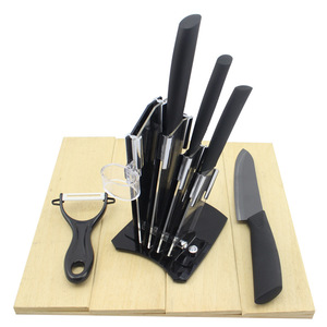 Ensemble de couteaux Chef's Special 4 pièces en acier inoxydable, lame noire, manche en bois, écologiques, durables, tranchants, ambidextres - Product Image 1