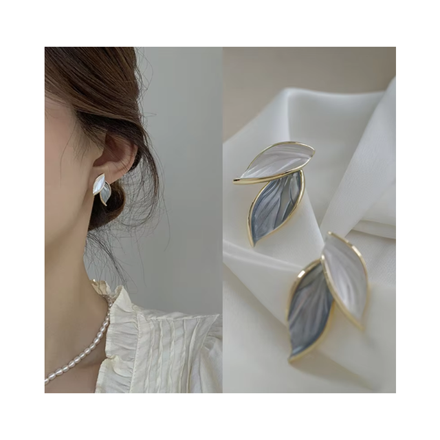 Bohemian Style Sweet Grey Leaf Earrings Women's Leaf Earring