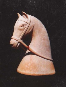 Busto de Caballo en Piedra Arenisca, Escultura Decorativa Exquisitamente Tallada para Hogar, Jardín u Oficina, Productos de Piedra para Jardín - Product Image 2