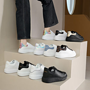 Scarpe <span class=keywords><strong>da</strong></span> uomo bianche <span class=keywords><strong>da</strong></span> <span class=keywords><strong>donna</strong></span> con tacco alto in Sole spesse altezza crescente fodera in microfibra con lacci in pelle stampata per gli sport invernali - Product Image 3