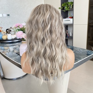 Peluca rubia ceniza con ondas de agua, peluca rizada natural y esponjosa, peluca sintética con encaje 13x4 para mujeres, resistente al calor, fibra suave. - Product Image 6