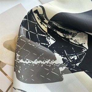 Sciarpa in Seta 100% Vera di Qualità per Donne, Foulard Personalizzato con Stampa Floreale, Sciarpa per Capelli, <span class=keywords><strong>Bandana</strong></span> con Logo Nero - Product Image 5