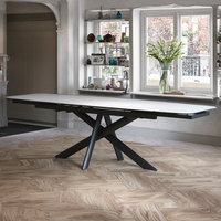Table à manger extensible moderne et luxueuse sur mesure, pieds en métal, plateau en verre trempé pour 4 personnes, pour hôtel, appartement, salle à manger