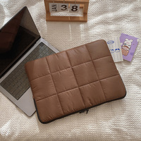 2024 New Arrived Nylon Fabric Square Quilted Laptop Messenger Bag Custom Logo & Color Custom Handle Lightweight Zip Closure