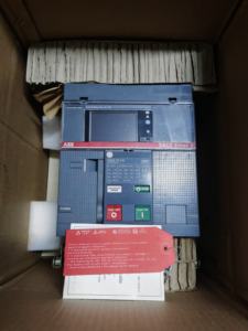 <span class=keywords><strong>ม</strong></span>ีสต็อก<span class=keywords><strong>ม</strong></span>าก<span class=keywords><strong>ม</strong></span>ายพร้อ<span class=keywords><strong>ม</strong></span><span class=keywords><strong>ราคา</strong></span>ที่ดี E1.2N Emax2 ABB 1250A ekip/lsi ผลิตภัณฑ์เบรกเกอร์วงจรลมสำหรับ1250A ekip - Product Image 2