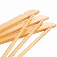Cintres en bois en gros avec logo personnalisé, cintres en bois pour costumes et manteaux