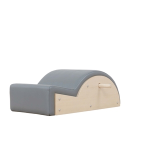 Arco Corrector de Columna de Madera de Roble de Alta Calidad para Club de Yoga de Lujo - Product Image 1