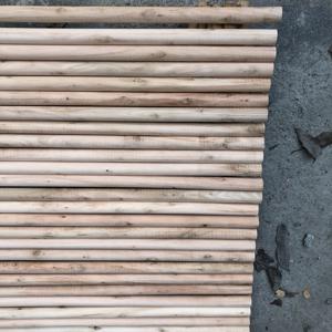 Bâtons en bois ronds <span class=keywords><strong>de</strong></span> bonne qualité inférieurs à 1 dollar pour balais avec fil - Product Image 4