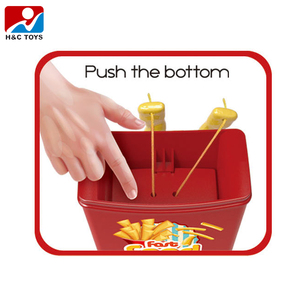 Nouveaux jouets fantaisie en plastique, jeu <span class=keywords><strong>de</strong></span> société <span class=keywords><strong>de</strong></span> frites volantes, jeu <span class=keywords><strong>de</strong></span> chips volantes, ensemble <span class=keywords><strong>de</strong></span> jouets - Product Image 3