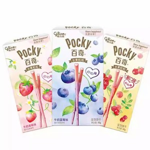 Palitos de Galleta Pocky con Gránulos de Fruta Sabor Leche y Arándanos, con Trigo Integral y Trozos Reales de Arándanos, Snacks Saludables - Product Image 3