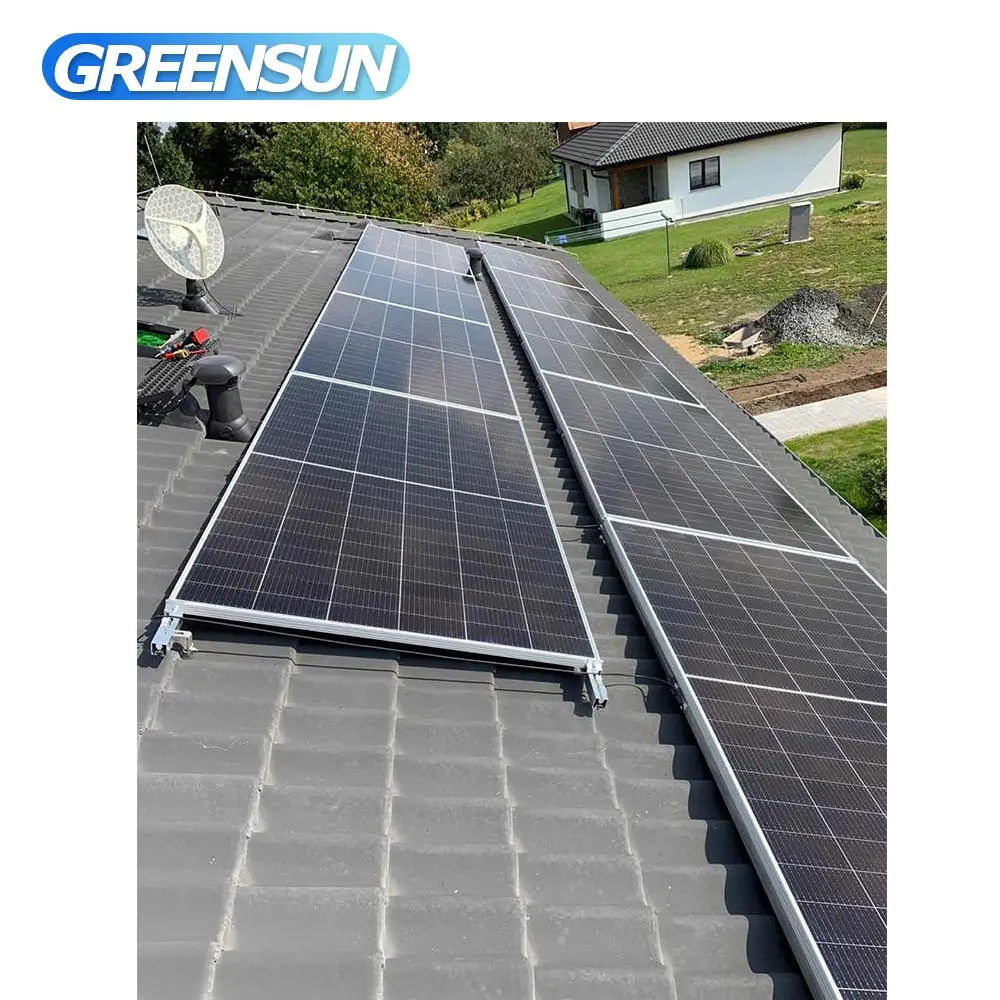 50KW konut güneş enerjisi sistemi 3 fazlı fotovoltaik Monocrystalline silikon güneş panelleri pil Off-Grid hibrid enerji