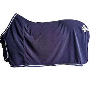 Couverture imperméable pour cheval avec construction à coutures scellées et couche extérieure résistante au vent - Product Image 2