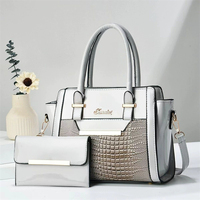Sac à main tendance 2026 pour femme, mini pochette de luxe jaune classique avec logo, idéal pour mariage