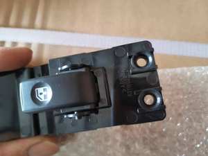 OEM 93692-5L000 para <span class=keywords><strong>Hyundai</strong></span> HD65 SWITCH ASSY - P/WDO <span class=keywords><strong>SUB</strong></span> - Product Image 4