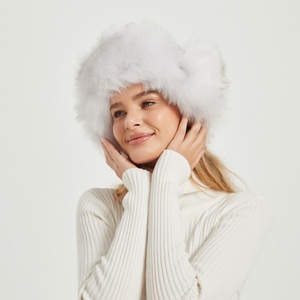 Chapeau en fausse fourrure blanche pour femme, chaleur hivernale, chapeau à pompon en fourrure de renard avec oreilles rabattables, couvre-chef d'extérieur - Product Image 1