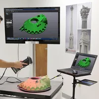 Rapid Reverse Engineering 3D-Scan-Service für den 3D-Druck, wie z. B. die elektronische Hülle von Autoteilen für skulpturale Modelle