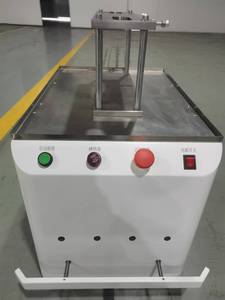 Robot AGV Cinese per Magazzino con Capacità di Carico 200kg, Design a Zaino, Navigazione Magnetica, Precisione 10mm - Product Image 6