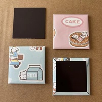Machine à bouton d'aimant de réfrigérateur de Photo personnalisée de forme carrée de 63.5*63.5Mm avec le coupeur et les aimants 1000Pcs