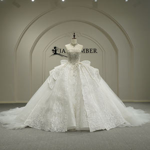 GT26016 Vestido de Novia Moderno Vintage con Cuello Barco, Cola Larga Tipo Capilla, Apliques de Encaje, Flores y Cristales - Product Image 1