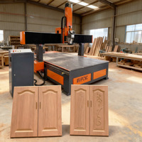Routeur CNC industriel 1325 à 4 axes pour le travail du bois 3D avec 180 °   Tête oscillante pour le fraisage de sculptures en mousse EPS et en bois