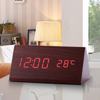 Jam alarm kayu segitiga, arloji kayu Digital LED termometer kayu Kontrol Suara meja despertador reloj bambu