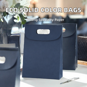 ถุงกระดาษของขวัญสีพื้น พิมพ์โลโก้ตามสั่ง ทนทานต่อการฉีกขาด สำหรับบรรจุภัณฑ์ช้อปปิ้งงานแต่งงานและร้านค้าปลีก - Product Image 2