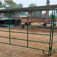 Panneaux de clôture pour enclos à bétail en acier galvanisé de 5 à 6 pieds / enclos rond pour chevaux, design personnalisé écologique