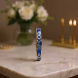 Boucles d'oreilles classiques en alliage doré avec motif bleu, accessoire de bijouterie unisexe - Product Image 2