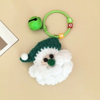 Vente en gros d'usine : Porte-clés de Noël en crochet fait main, motif Père Noël, sapin et couronne avec clochette, pour breloque de sac, cadeau de Noël