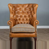 Fauteuil d'appoint haut de gamme en cuir véritable marron, artisanal, capitonné avec boutons, garniture cloutée et coussin de siège en tissu