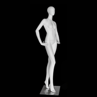 Mannequins poupée réaliste tête en fibre de verre corps entier mannequin réaliste féminin pour vitrine