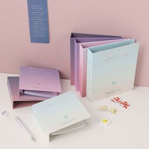 Aidou Mini álbum de fotos 3 pulgadas 5 pulgadas Color degradado Almacenamiento de tarjetas pequeñas Diseño de hojas sueltas Etiqueta de tarjeta <span class=keywords><strong>Goo</strong></span> Foto de superficie dura - Product Image 2