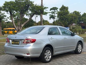 Toyota Corolla 2012 Berline Édition Sport 1.6L Essence Manuelle Traction Avant Conduite à Gauche Euro 5 <span class=keywords><strong>Voiture</strong></span> d'Occasion Jantes en Alliage Caméra Arrière - Product Image 5