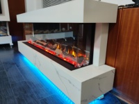 Cheminée électrique décorative 2025 en vogue avec chauffage, flammes multicolores et bûches pour usage commercial