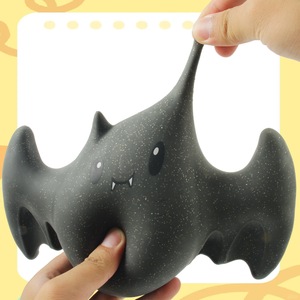 Cross-border Halloween Bat Squishy Glitter Powder Stress-Relief Toy Thermoplastic Rubber Slow-<b>Rebound</b> Decompression Ornament - Product Image 2