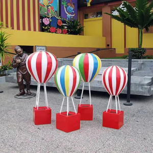 Sculpture de <span class=keywords><strong>montgolfière</strong></span> moderne grandeur nature - <span class=keywords><strong>Art</strong></span> fantaisiste en fibre de verre peint à la main pour jardins extérieurs, temples, villas, parcs à thème - Product Image 4