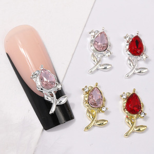 อุปกรณ์ตกแต่งเล็บมินิขนาดเล็ก DIY สำหรับเคสมือถือ ประดับด้วยดอกทิวลิป กุหลาบ คริสตัล  งานฝีมือ  ของตกแต่งเล็บสีทอง  เครื่องประดับสำหรับผู้หญิง - Product Image 4