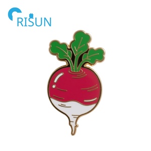 Spilla in Metallo a Forma di Carota Cartoon Bodybuilding, Spilla Personalizzata a Forma di Carota e Ravanello, Distintivo Smaltato a Forma di Coniglio e Carota - Product Image 2