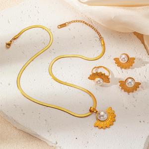 2025 nuevo conjunto de joyas de estilo moderno de moda de alta calidad chapado en oro de 18K mariposa geométrica conjunto de joyas de acero de titanio - Product Image 6