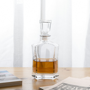 Usine en gros NOVARE 770ml sans plomb cristal Transparent plaine Europe Style Logo personnalisé carafe à whisky en stock - Product Image 3