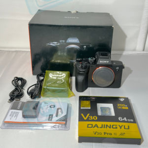 Appareil Photo Numérique Professionnel Sans Miroir HFT <span class=keywords><strong>A7</strong></span> <span class=keywords><strong>IV</strong></span> Alpha 7 <span class=keywords><strong>IV</strong></span> A7M4 Plein Format 4K Ultra HD Compatible Reflex Numérique et Carte Mémoire SD Vente en Gros - Product Image 1