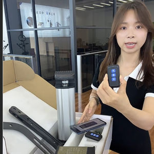 Contrôleur de porte automatique latéral moderne pour usage en bureau et hôtel, construction en alliage d'aluminium, poids maximal de la porte 150 kg - Product Image 1